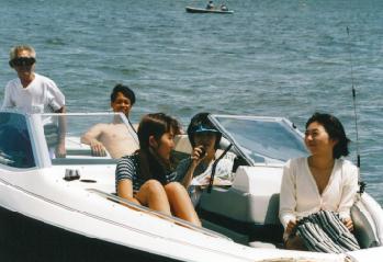 BlueLagoon�o�E���C�_�[